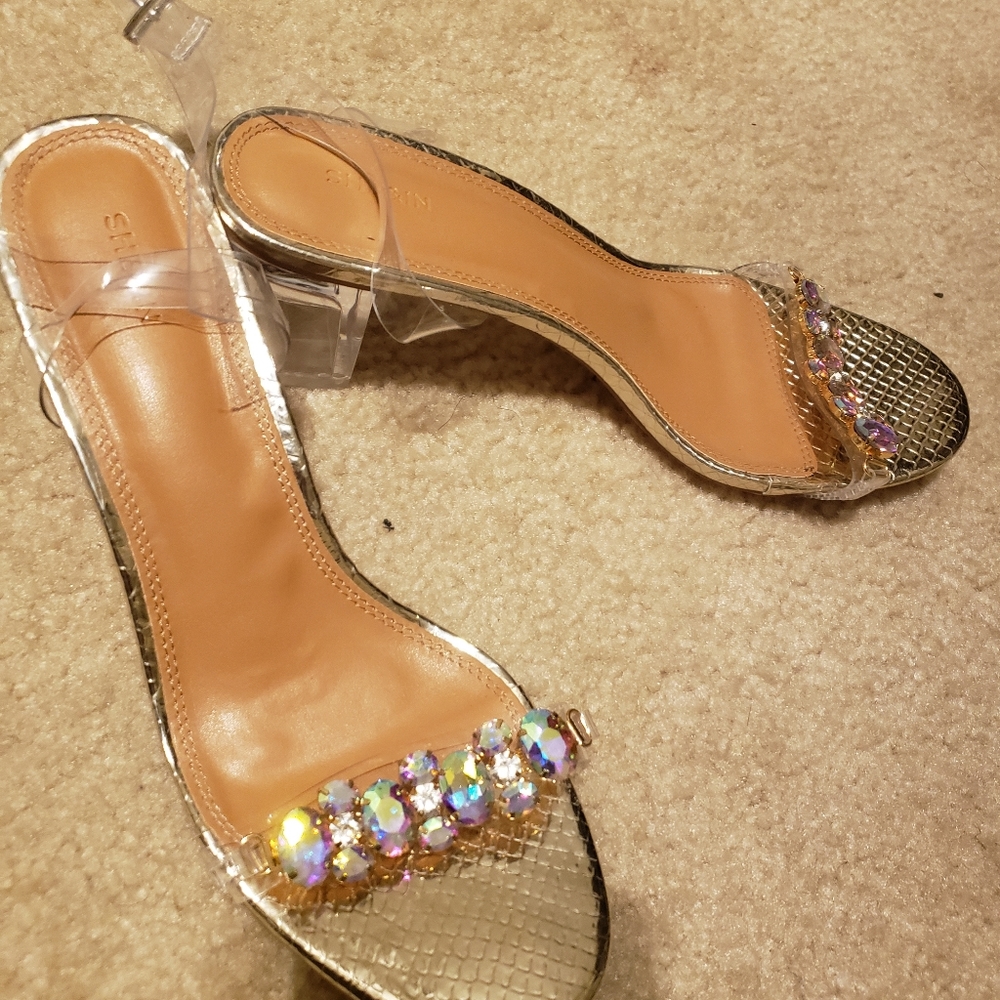 Shoes - Picture 5 of 5